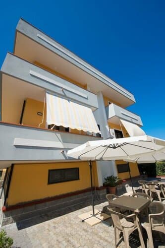 Внешний вид отеля Bed and Breakfast Marlè