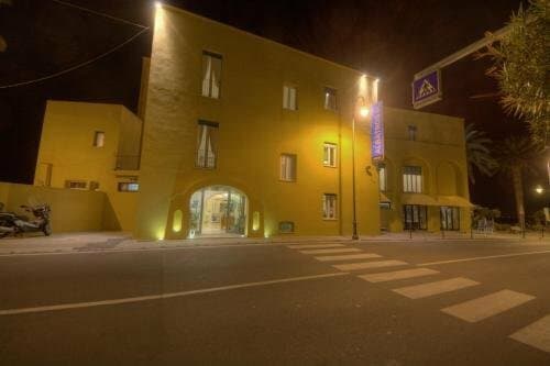 Внешний вид отеля Hotel Albatros Varigotti