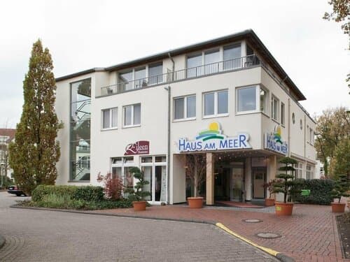 Внешний вид отеля HansenS Haus am Meer в Бад-Цвишенане