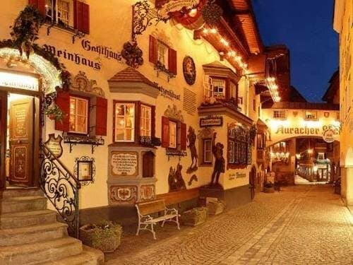 Внешний вид отеля Boutique Hotel im Auracher Löchl
