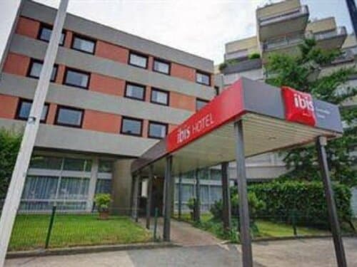 Внешний вид отеля Ibis Grenoble Gare в Гренобле