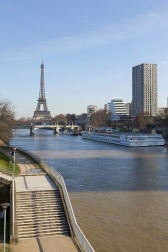 Внешний вид отеля 7 Eiffel в Квартале Большого Камне