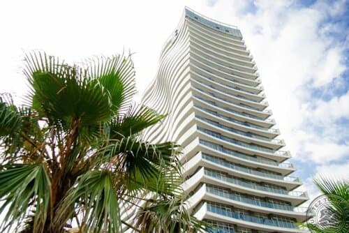 Внешний вид отеля Orbi Residence Sea View в Батуми