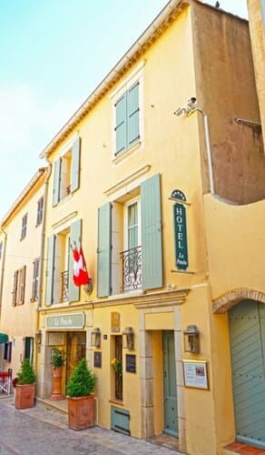 Внешний вид отеля Hôtel La Ponche