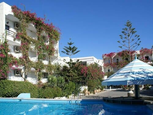 Внешний вид отеля Skala Hotel