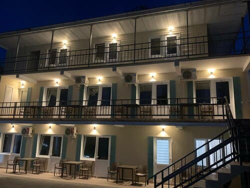 Внешний вид отеля ПольМари в Сочах