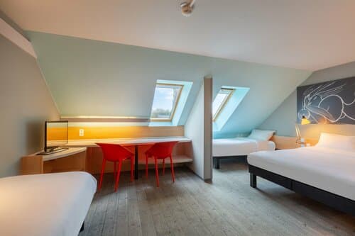 Внешний вид отеля B&b Hotel Chartres Centre Cathédrale