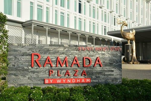 Внешний вид отеля Ramada Plaza by Wyndham Chao Fah в Ви Чите