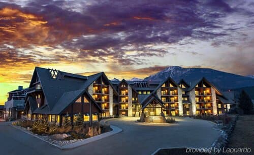 Внешний вид отеля Grande Rockies Resort - Bellstar Hotels & Resorts в Канморе