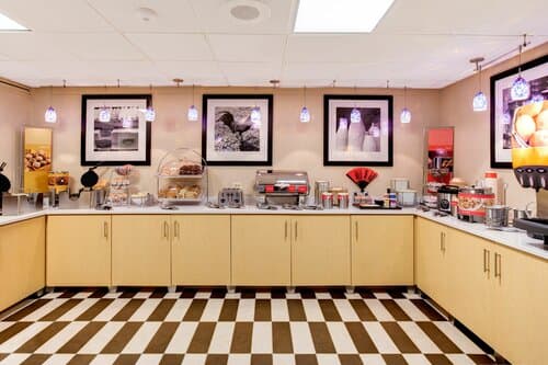 Внешний вид отеля Hampton Inn Chicago-O'Hare International Airport