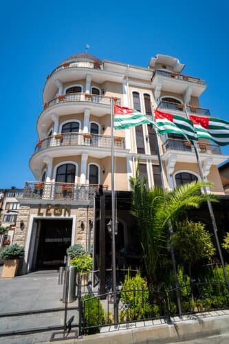 Внешний вид отеля Leon Boutique Hotel
