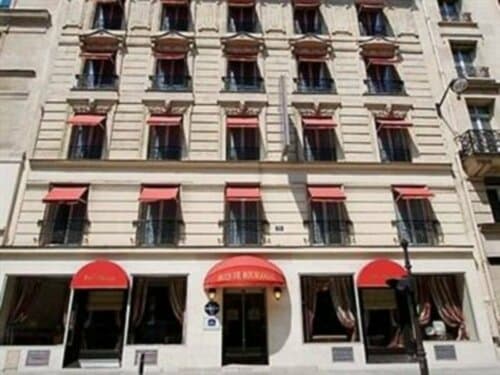 Внешний вид отеля Hotel Ducs de Bourgogne в Квартале Льзе Аллё