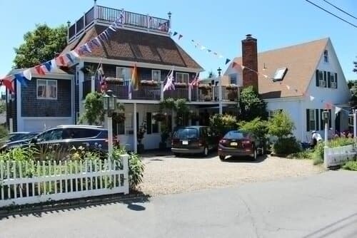 Внешний вид отеля The BeaconLight Guest House в Провинстауне