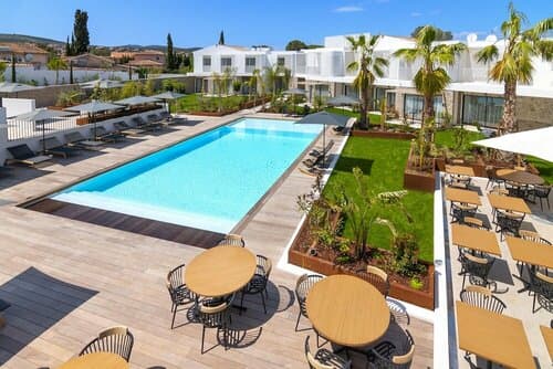 Внешний вид отеля Van der Valk Hotel Saint Aygulf