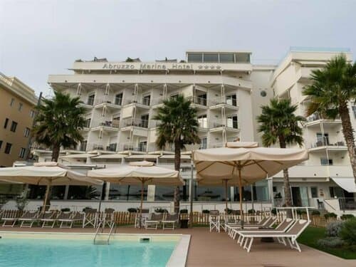 Внешний вид отеля Hotel Abruzzo Marina