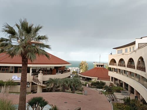 Внешний вид отеля Дивный в Лазаревском внутригородском районе