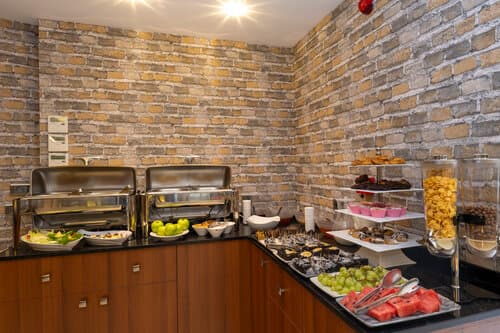 Внешний вид отеля Hotel Ravi в Фатихе