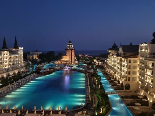 Внешний вид отеля Titanic Mardan Palace в Аксу