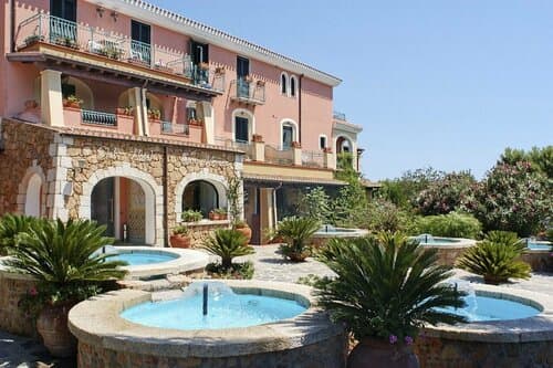 Внешний вид отеля Club Hotel Torre Moresca
