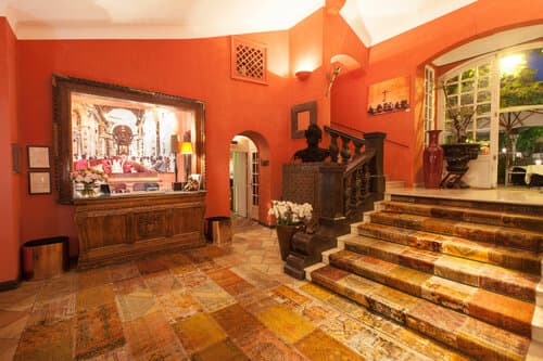 Внешний вид отеля Hôtel Le Yaca Saint-Tropez