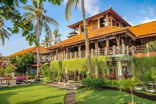 Внешний вид отеля Nugraha Lovina Seaview Resort & SPA в Калясеме